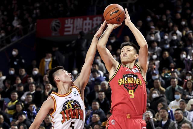 bob半岛体育官网-深圳双杀广东坐稳前四 周鹏为季后赛做好准备